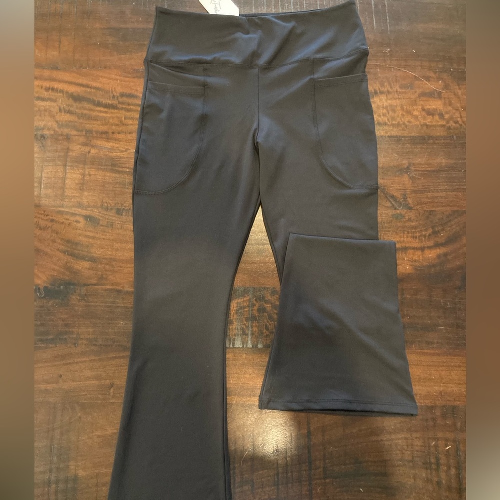 Flare Yoga Pants w Pockets